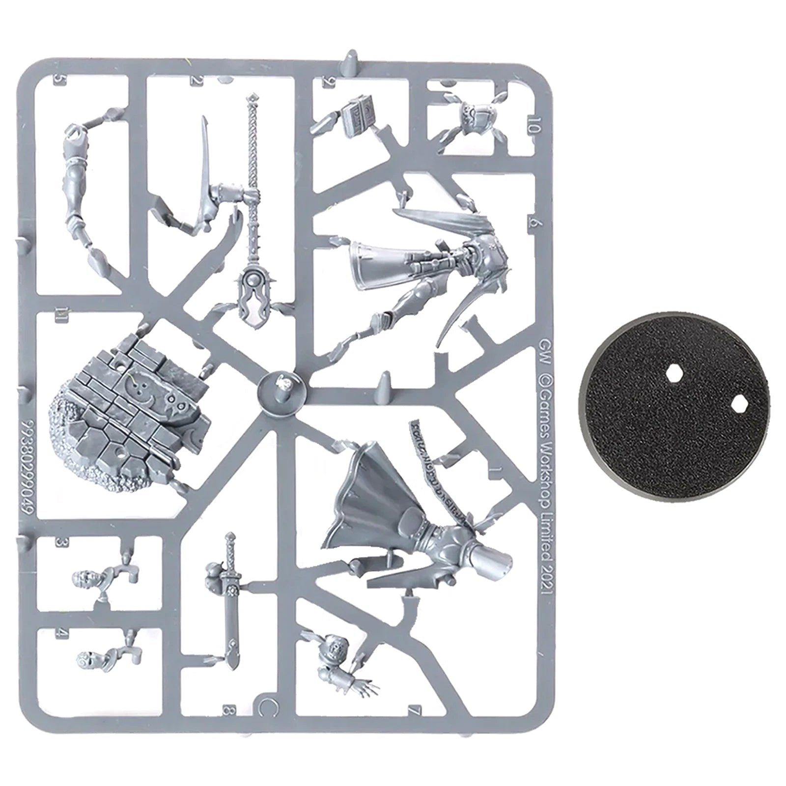 Warhammer Age of Sigmar Stormcast Eternals - Knight Arcanum New on Sprue £25 RRP